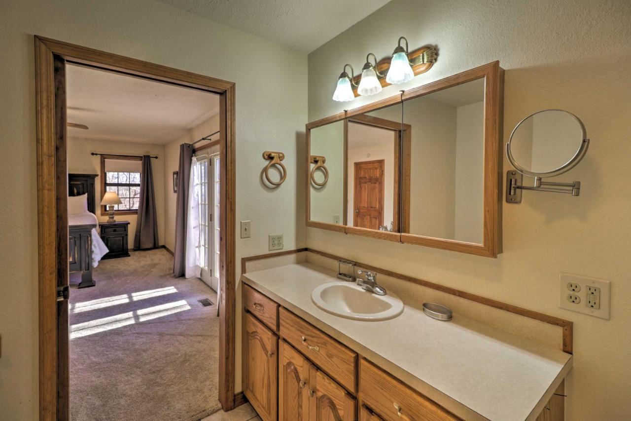 Secluded Marble Falls Family Home With Mtn Views! Exterior photo
